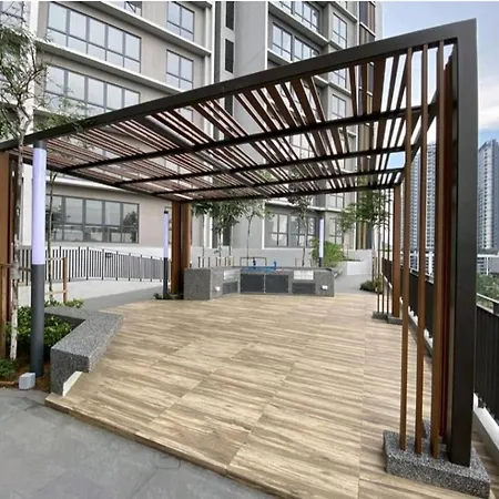 The Clio 2 Residences: Urban Living Near IOI City Mall Putrajaya Exterior photo