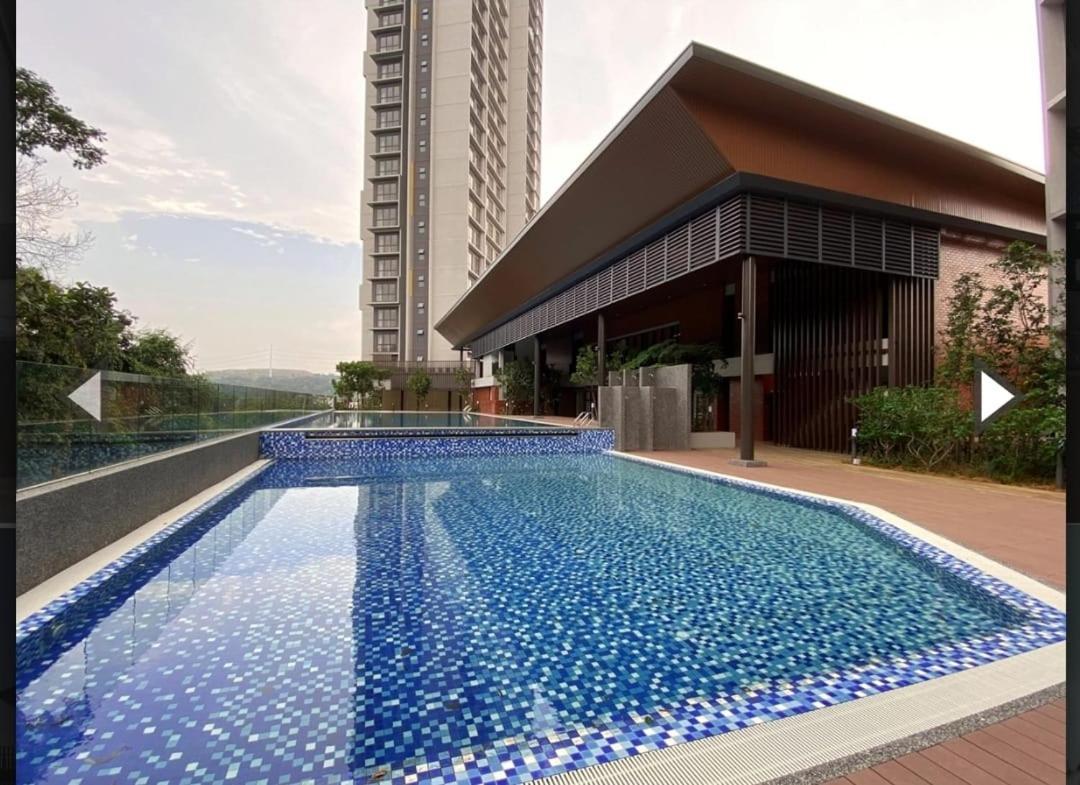 Apartment The Clio 2 Residences: Urban Living Near Ioi Mall Putrajaya